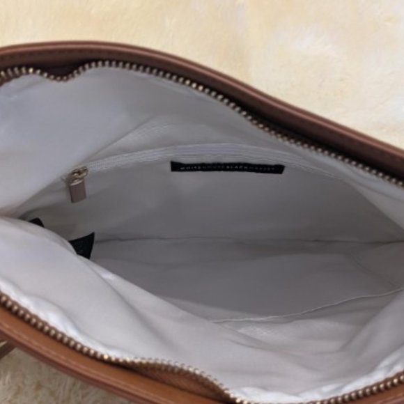 White House Black Market Matching Heels & Clutch - Picture 2 of 10